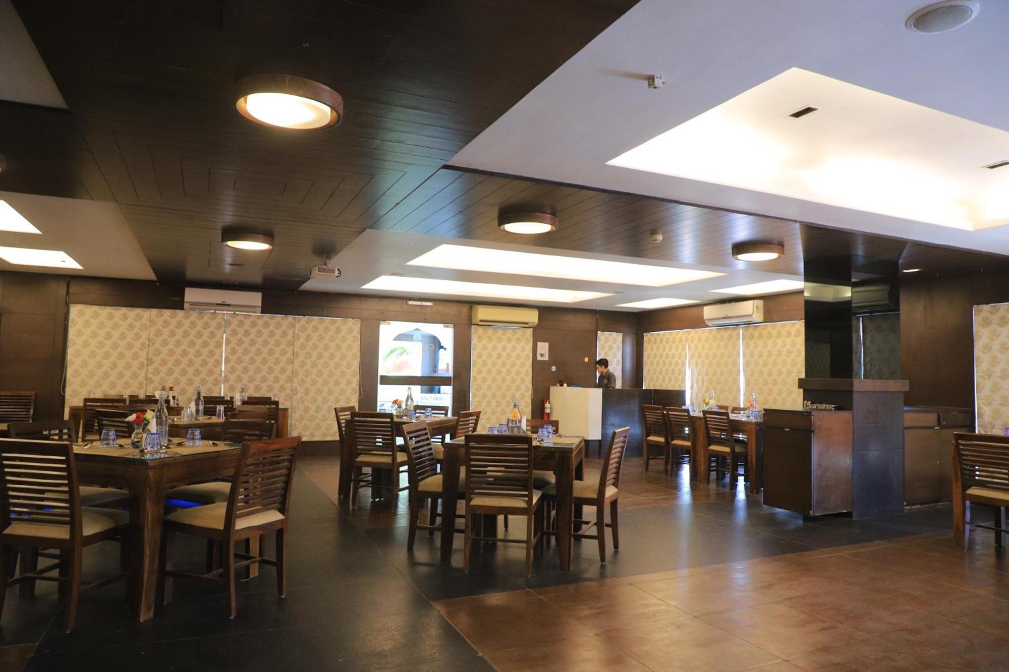 Hotel Clarks Collection Vadodara Eksteriør billede